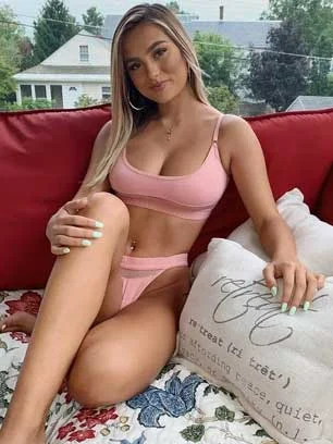 Model Escorts in Delhi